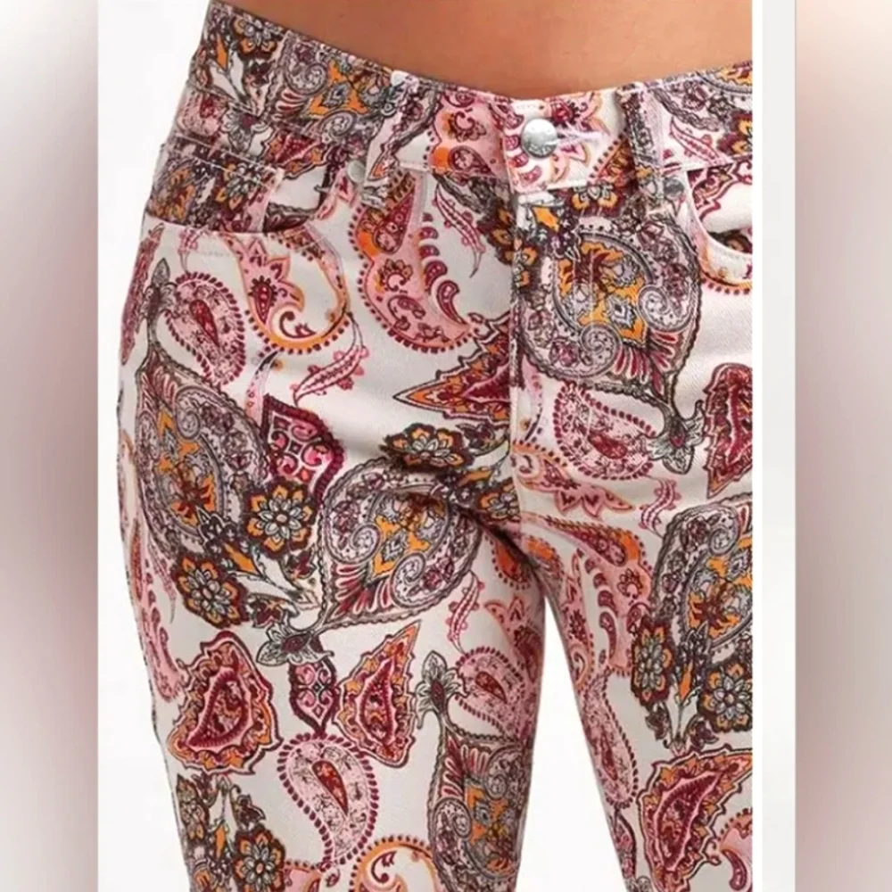 NWT Venus Paisley Capris Denim Jeans Size 18